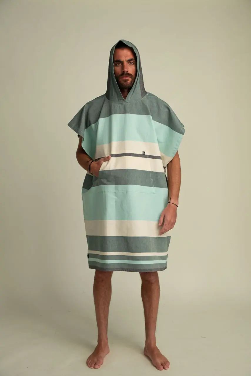 Futah - Papua Green Adult Poncho (2)